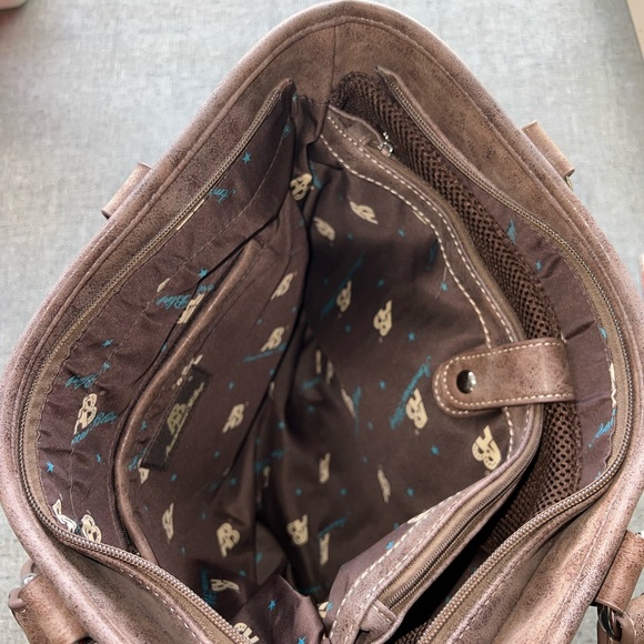 American Bling NWT Purse- multicolored embroidered Brand New! - Picture 6 of 8